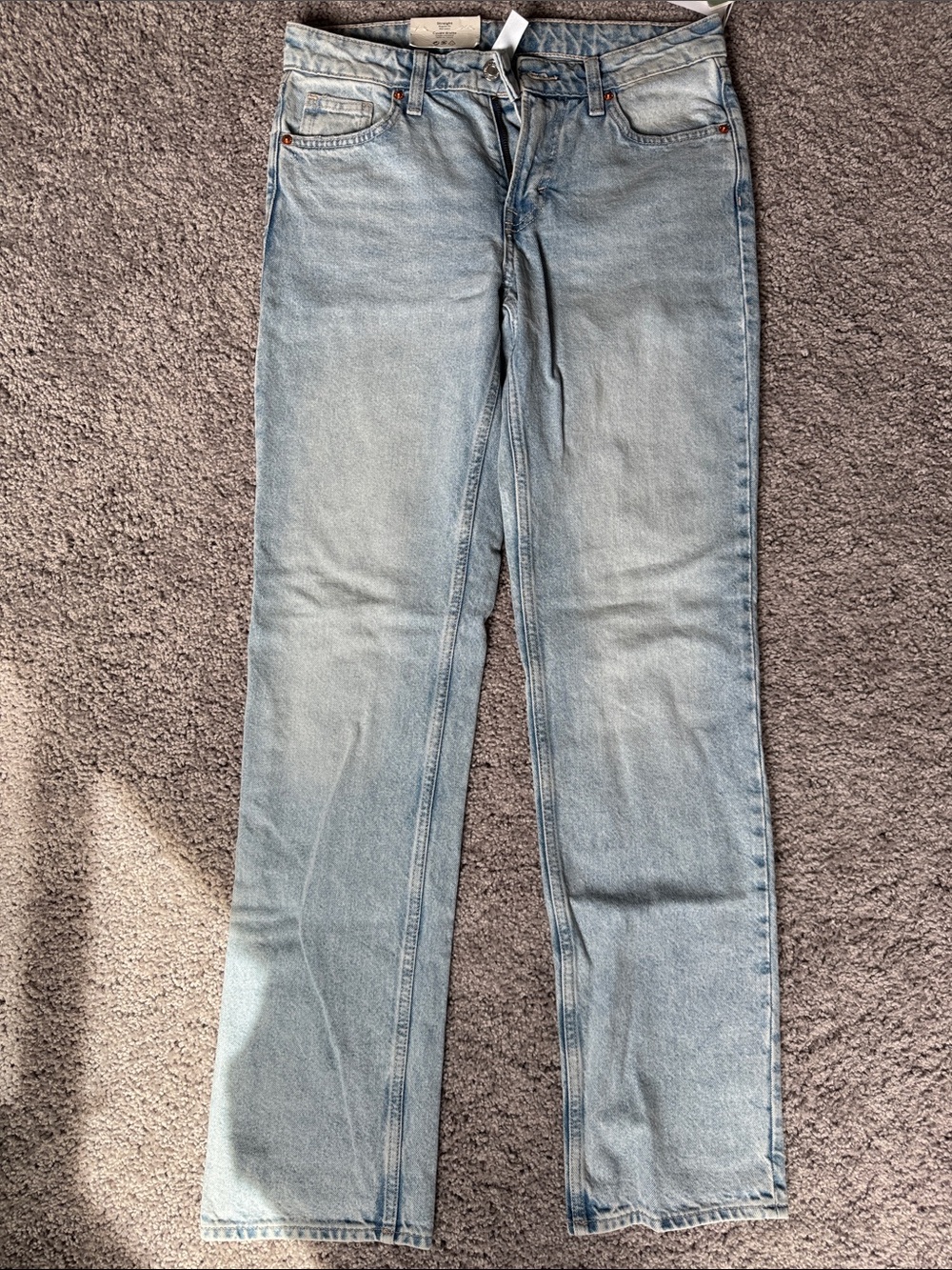 Women's Straight-Leg Jeans in Light Blue Wash